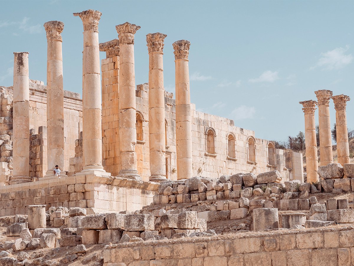 Photographie de ruines dans la ville de Jerash